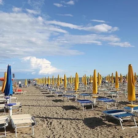 Apartment Two-Bedroom Flat With Beautiful Seaview Balcony Close To The Beach Lignano Sabbiadoro