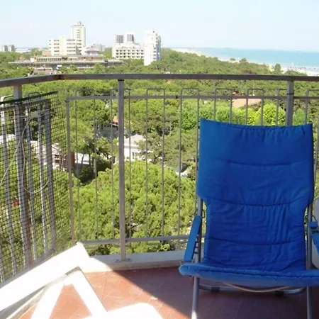 Two-Bedroom Flat With Beautiful Seaview Balcony Close To The Beach * Lignano Sabbiadoro