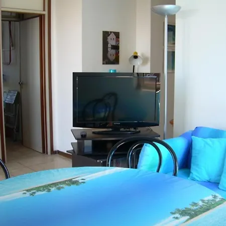 Two-Bedroom Flat With Beautiful Seaview Balcony Close To The Beach