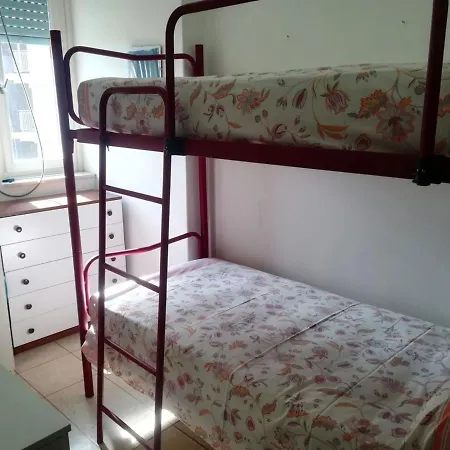 Two-Bedroom Flat With Beautiful Seaview Balcony Close To The Beach Appartamento